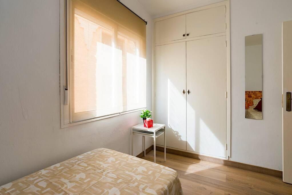 Sohocenter Apartment 2 Rooms Young People Only Malaga Bagian luar foto