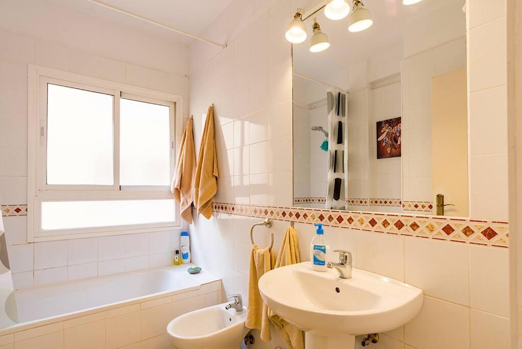 Sohocenter Apartment 2 Rooms Young People Only Malaga Bagian luar foto